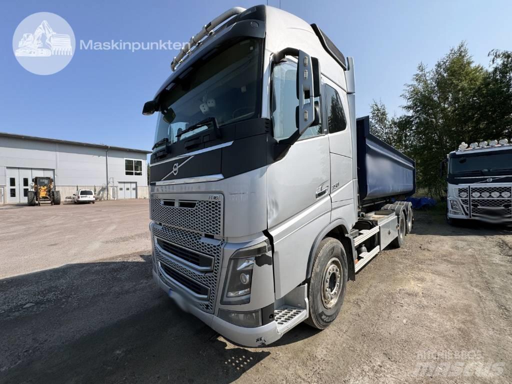 Volvo FH 16 750 Вантажівки з гаковим підйомом