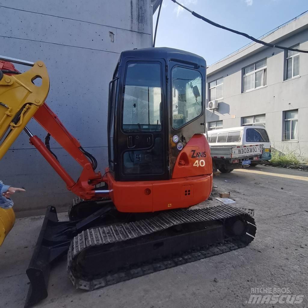 Hitachi ZX 40 U Міні-екскаватори < 7т