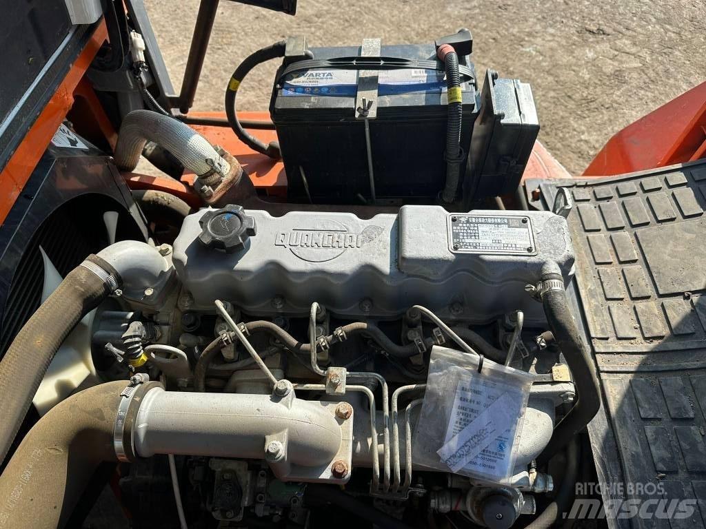 Heli CPD 30 Дизельні навантажувачі