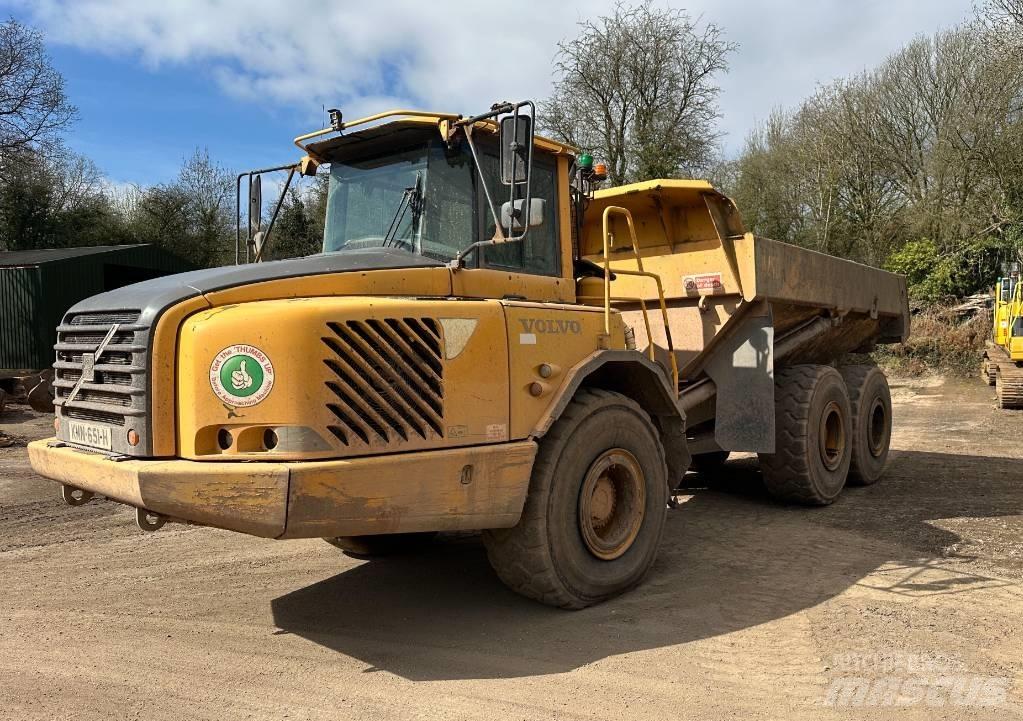 Volvo A 25 D Зчленовані самоскиди
