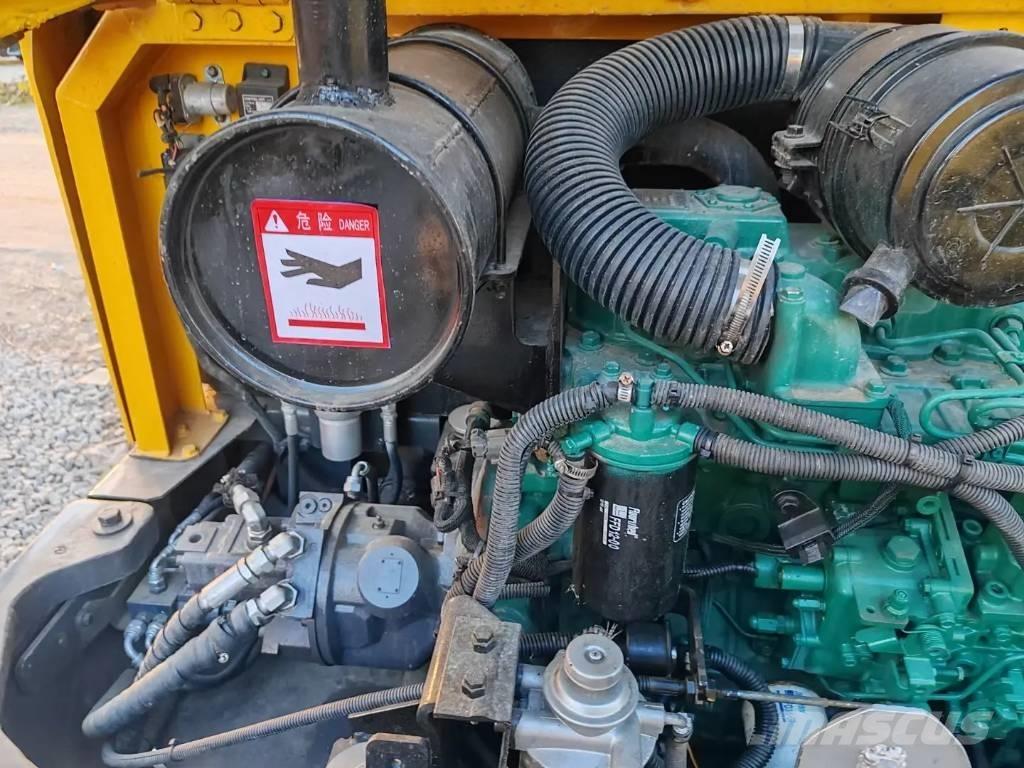 Volvo EC60D Гусеничні екскаватори