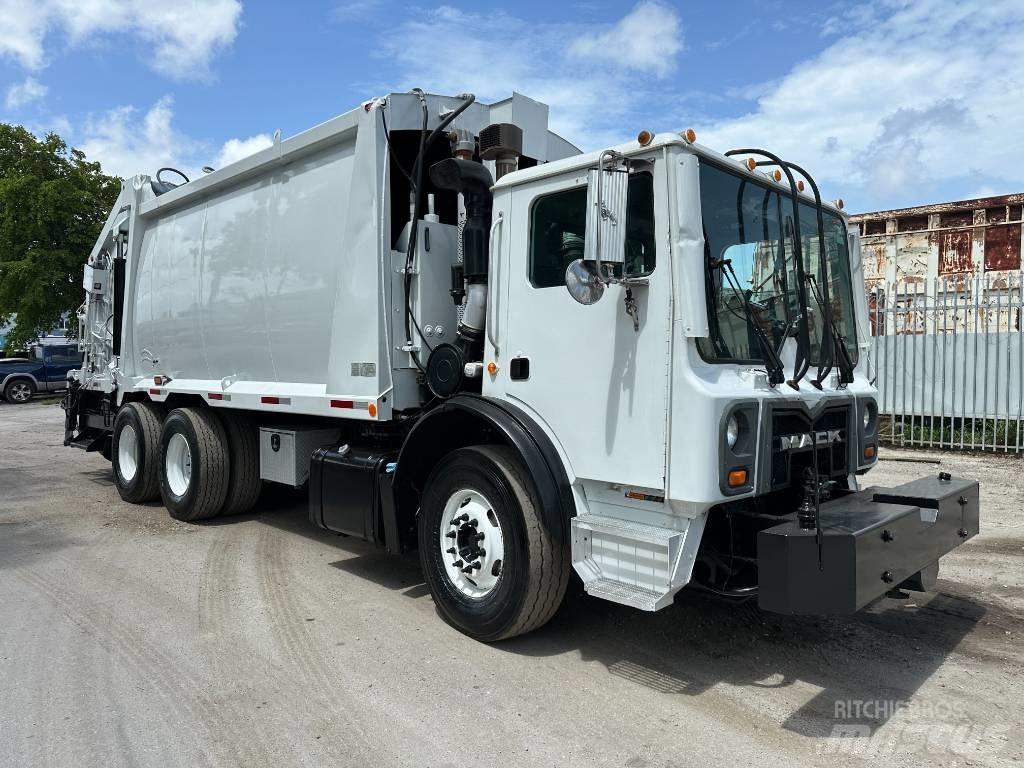 Mack MRU 613 Сміттєвози