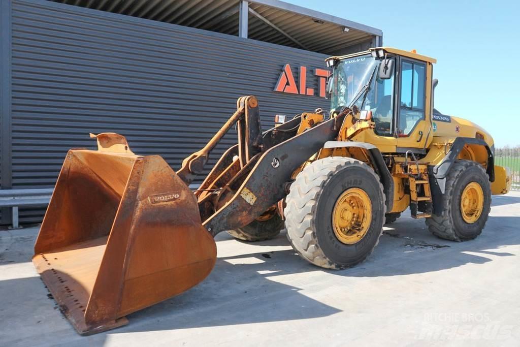 Volvo L120G Фронтальні навантажувачі