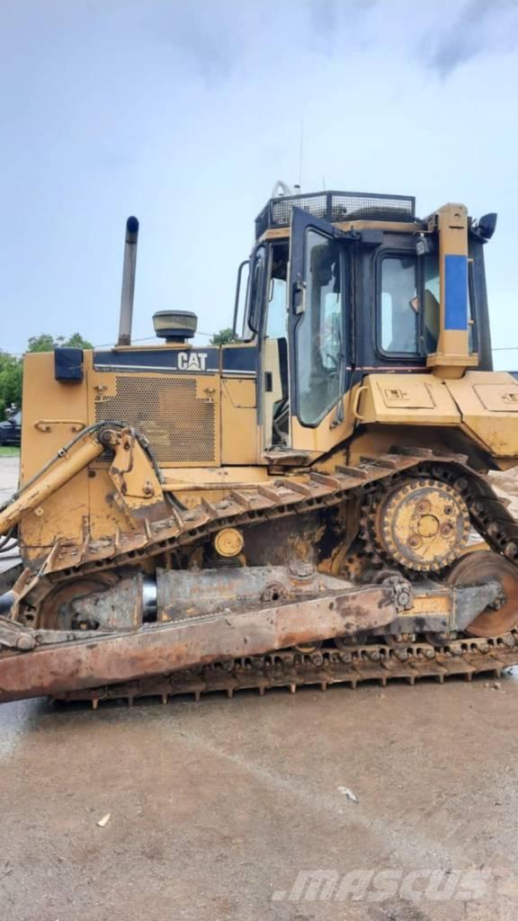 CAT D 6 M XL Гусеничні бульдозери