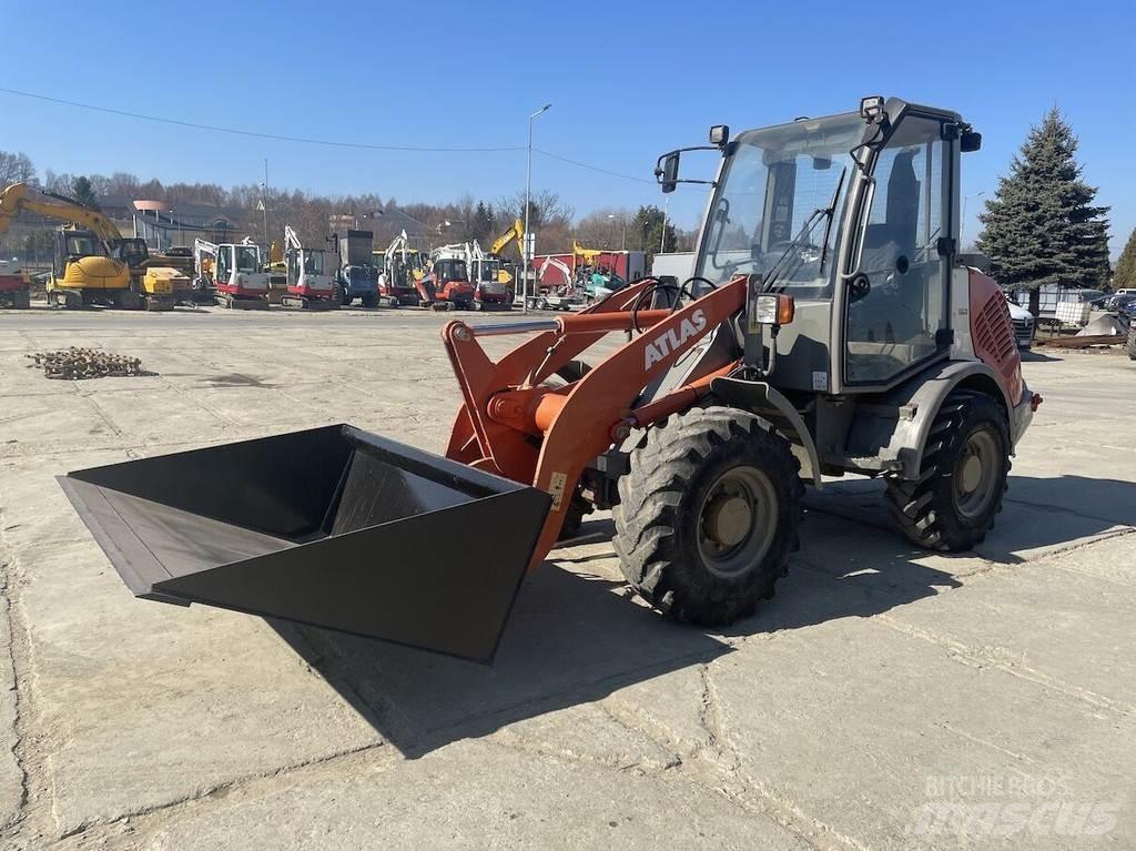 Atlas AR60 Фронтальні навантажувачі