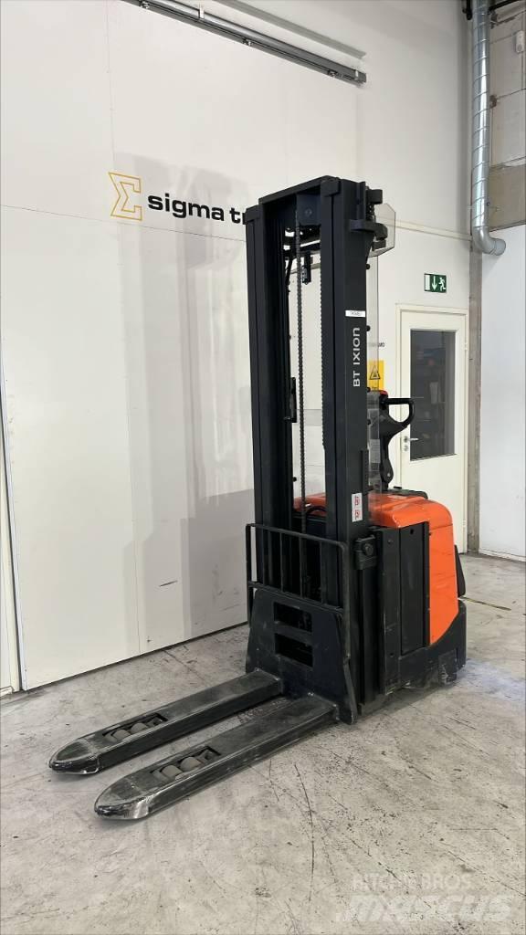 BT SPE 160 L Самохідні електроштабелери