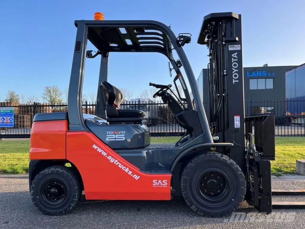 Toyota 52-8FDF25 Дизельні навантажувачі