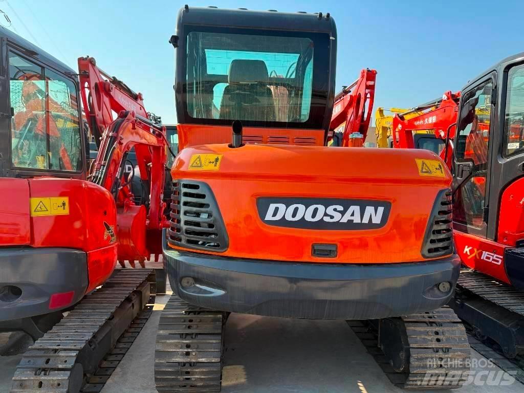 Doosan DX 60 Міні-екскаватори < 7т