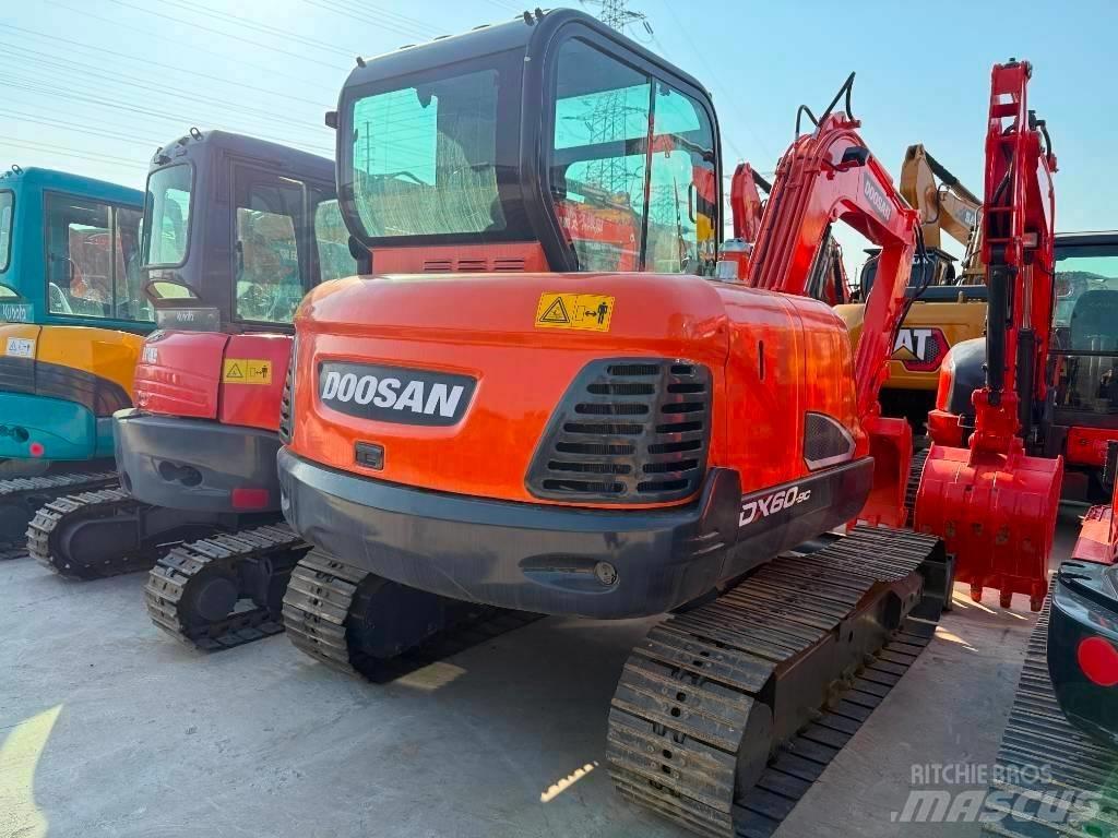 Doosan DX 60 Міні-екскаватори < 7т