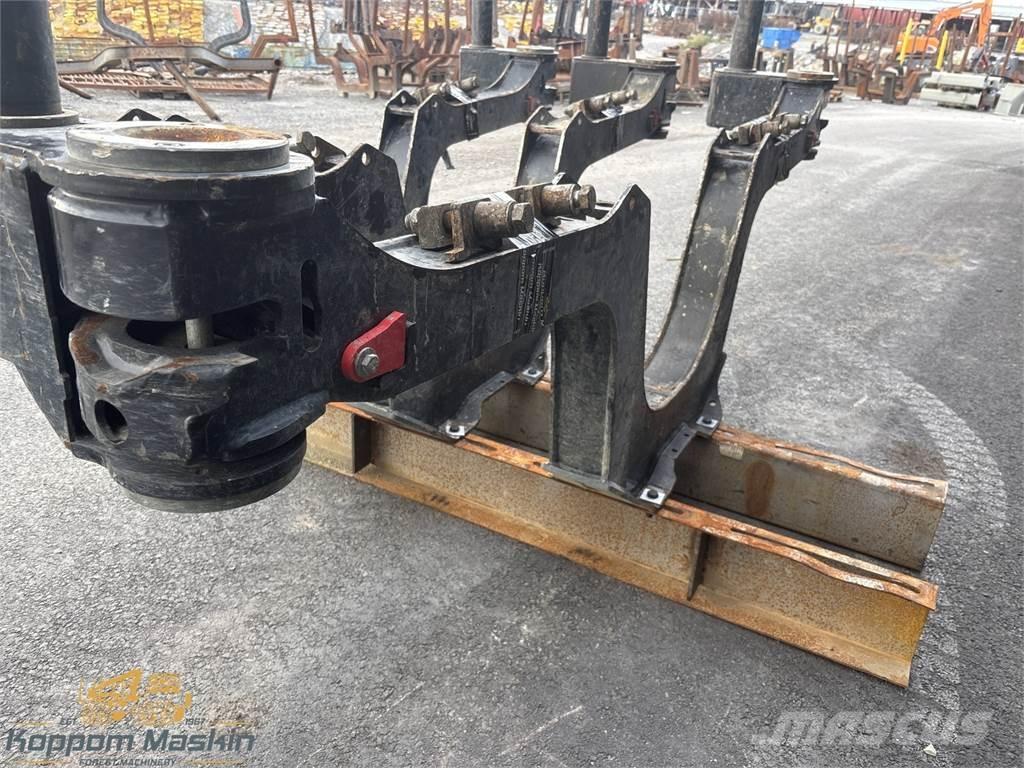 Komatsu 855 Інше обладнання