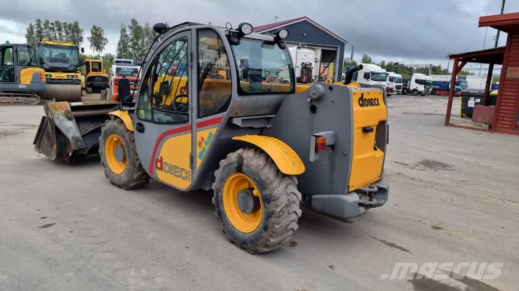 Dieci Mini Agri 25.6 Телескопічні навантажувачі