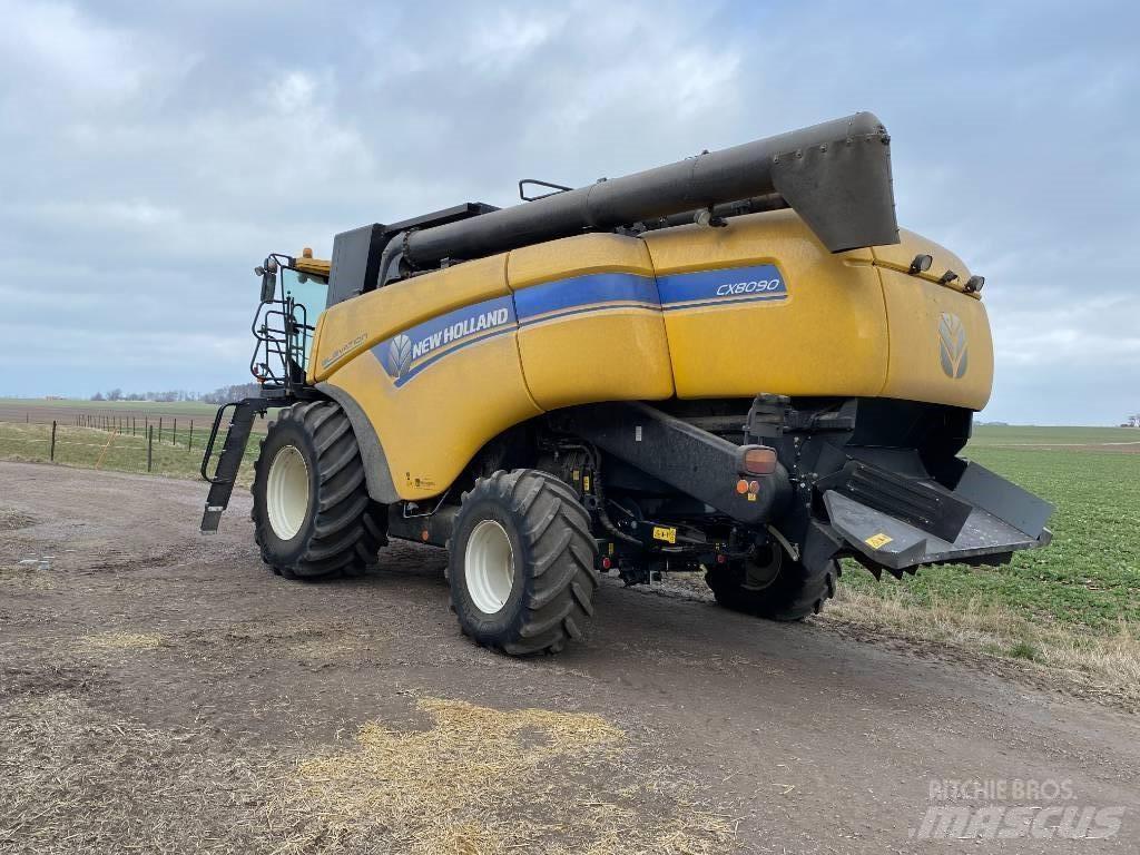 New Holland CX 8090 Зернозбиральні комбайни