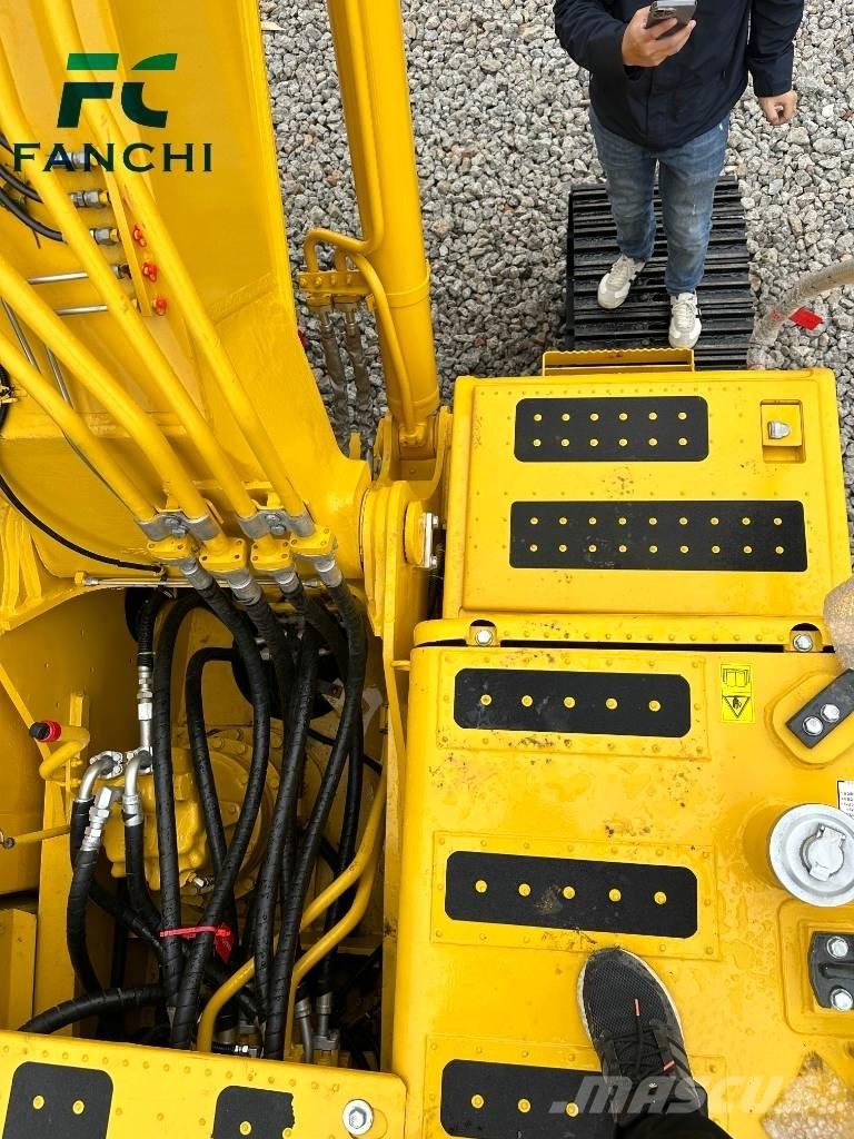 Komatsu 200-8 Гусеничні екскаватори