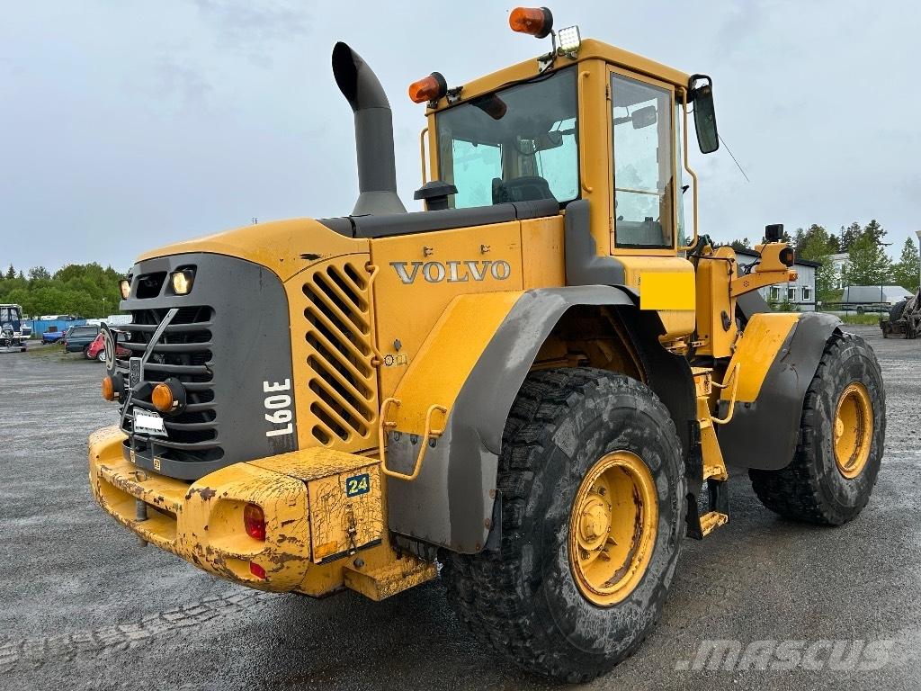 Volvo L 60 E Фронтальні навантажувачі