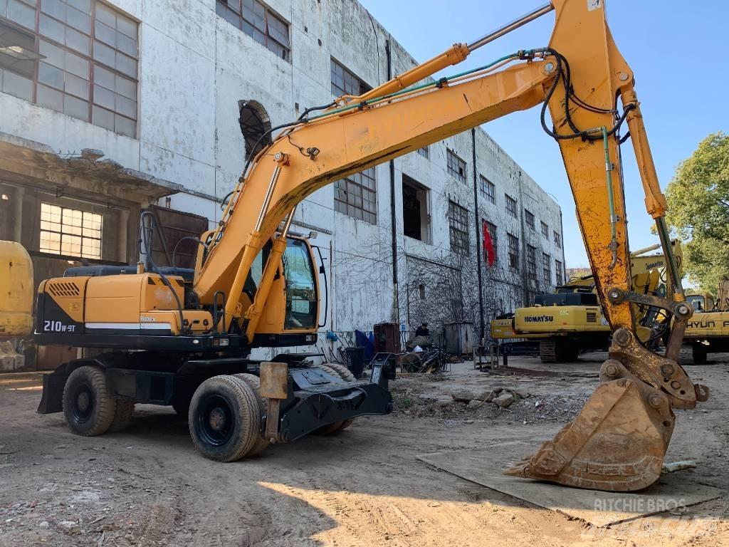 Hyundai R210W-9 Колісні екскаватори
