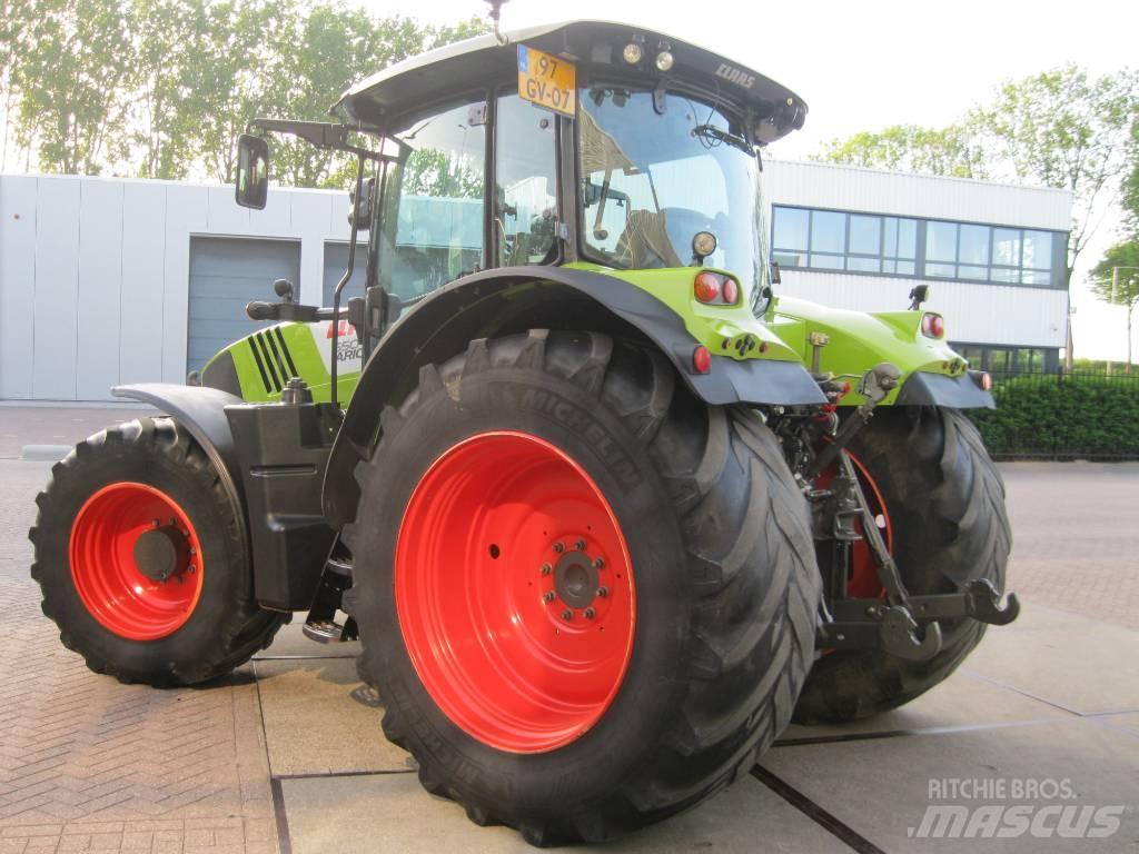CLAAS Arion 650 CIS Трактори