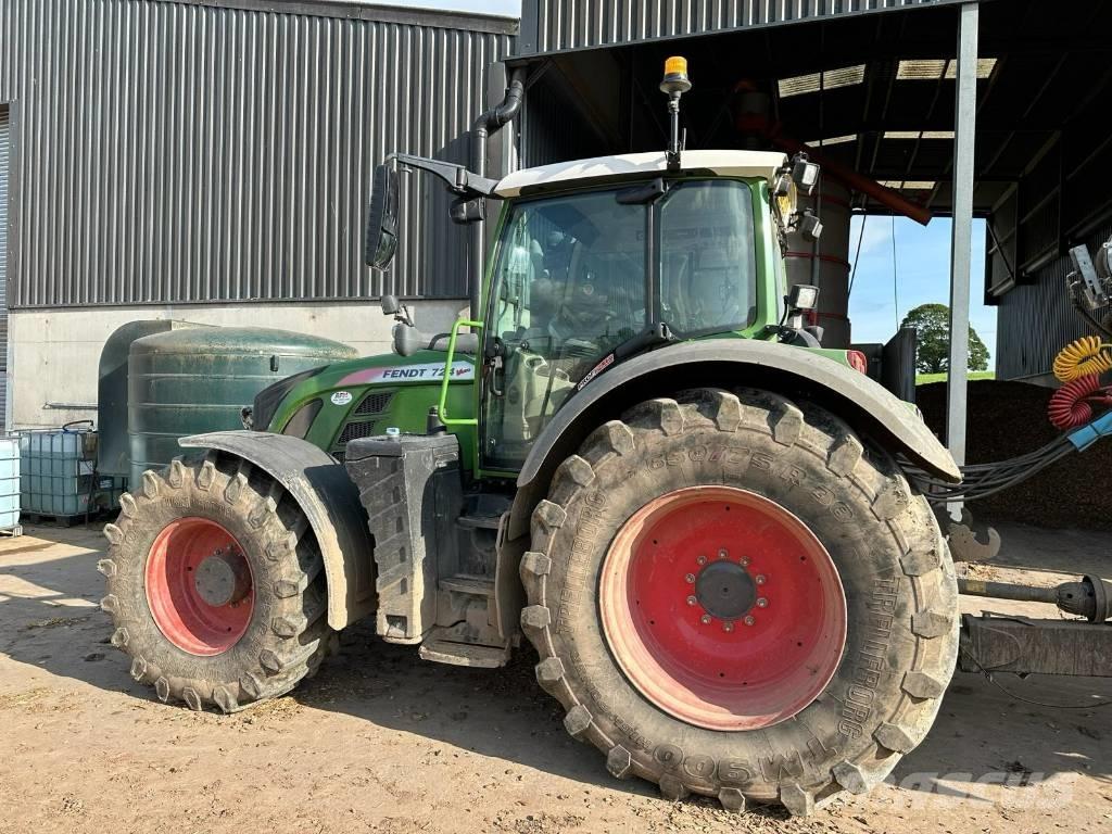 Fendt 724 Profi Plus Трактори