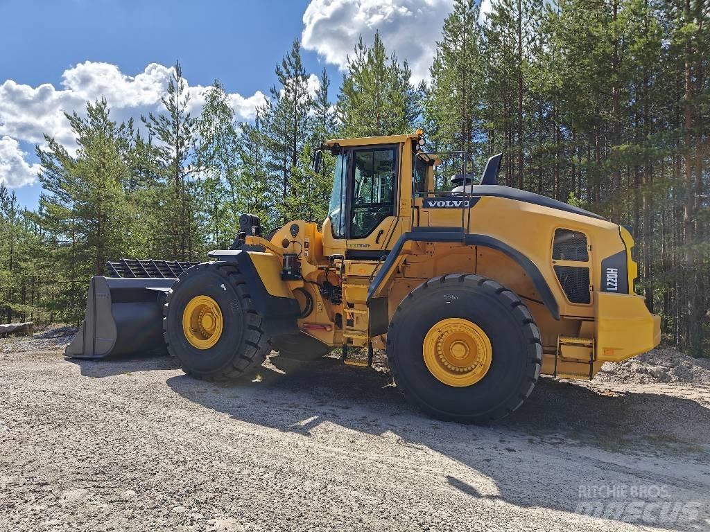 Volvo L220H Фронтальні навантажувачі