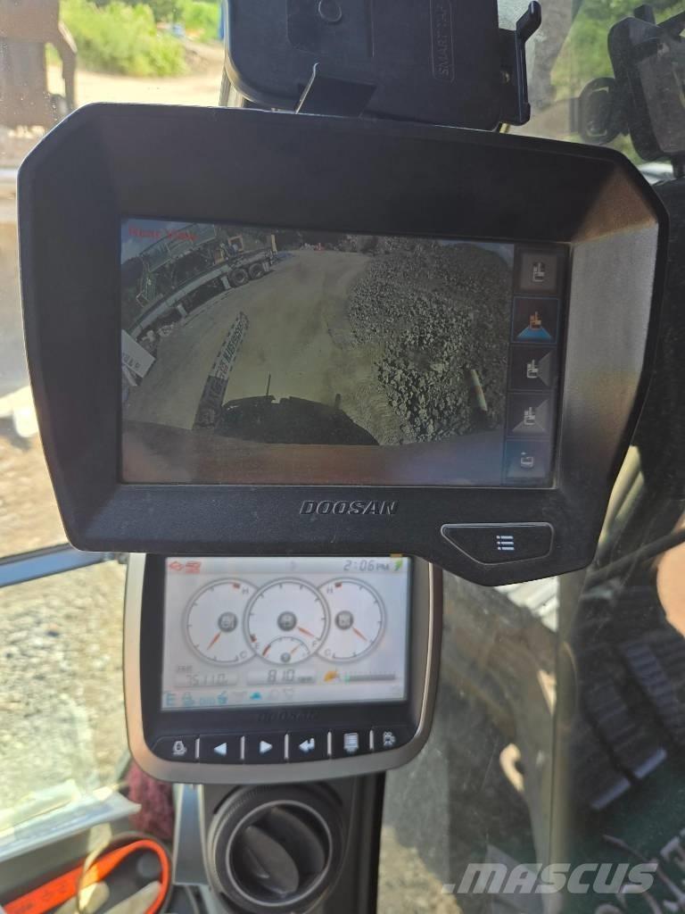 Doosan DX 300 LC-5 Гусеничні екскаватори