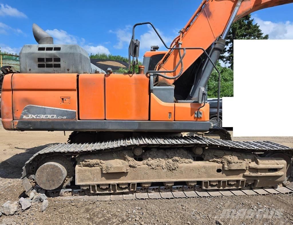 Doosan DX 300 LC-5 Гусеничні екскаватори