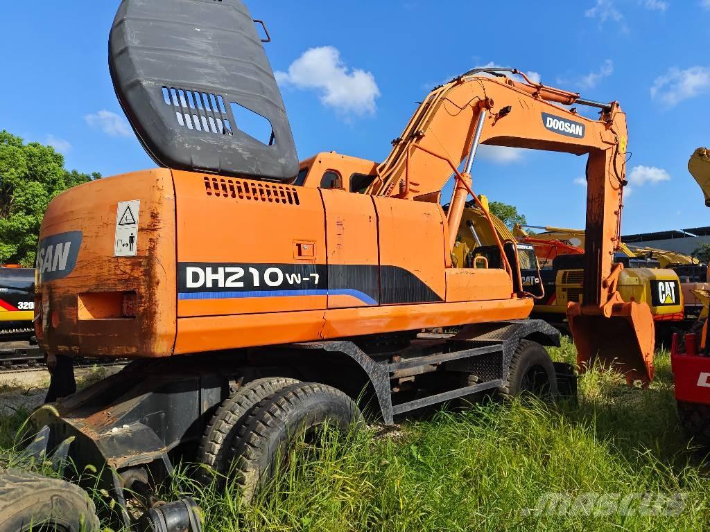 Doosan DH 210 W-7 Колісні екскаватори