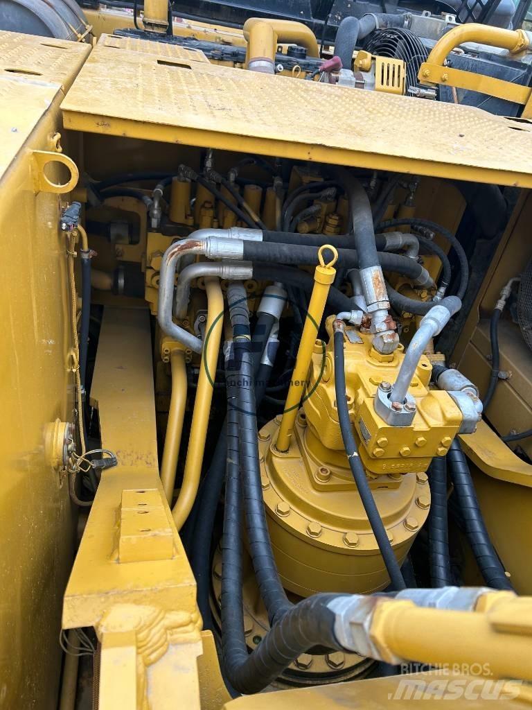 CAT 325 D2 Гусеничні екскаватори