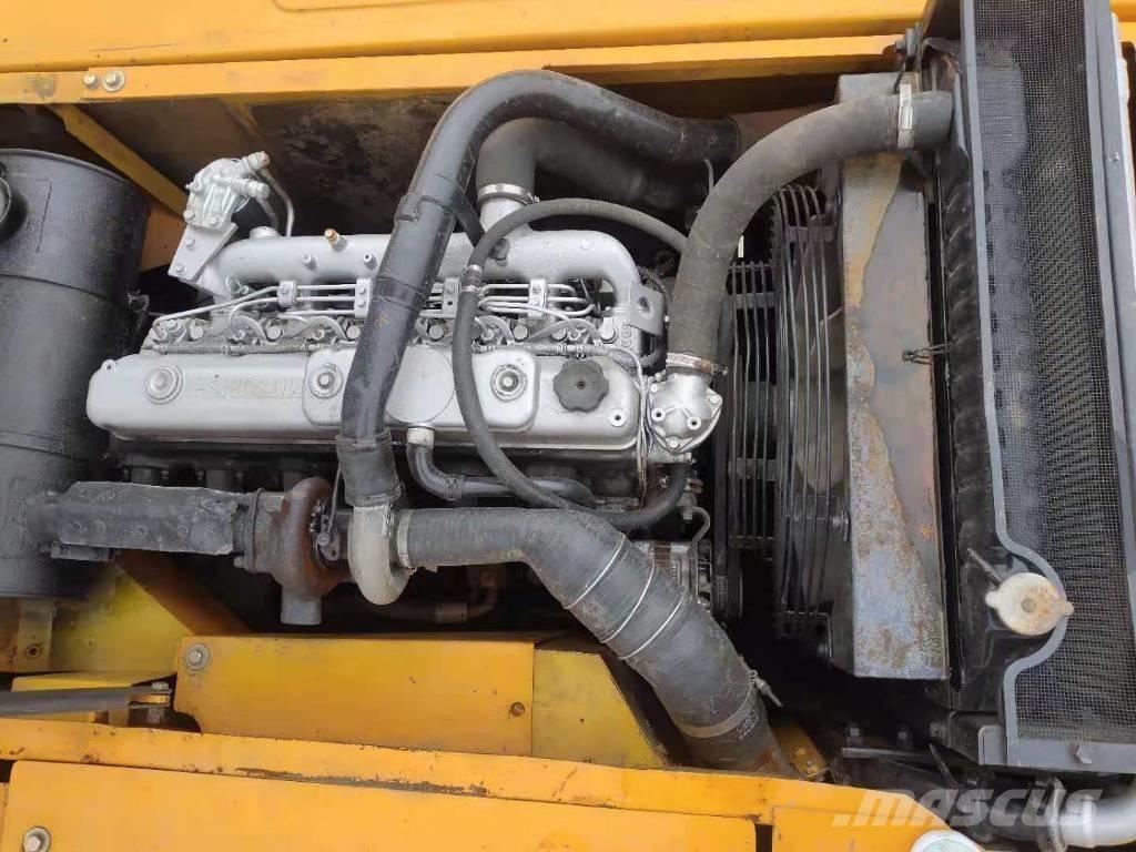Sany SY 215-9 Гусеничні екскаватори