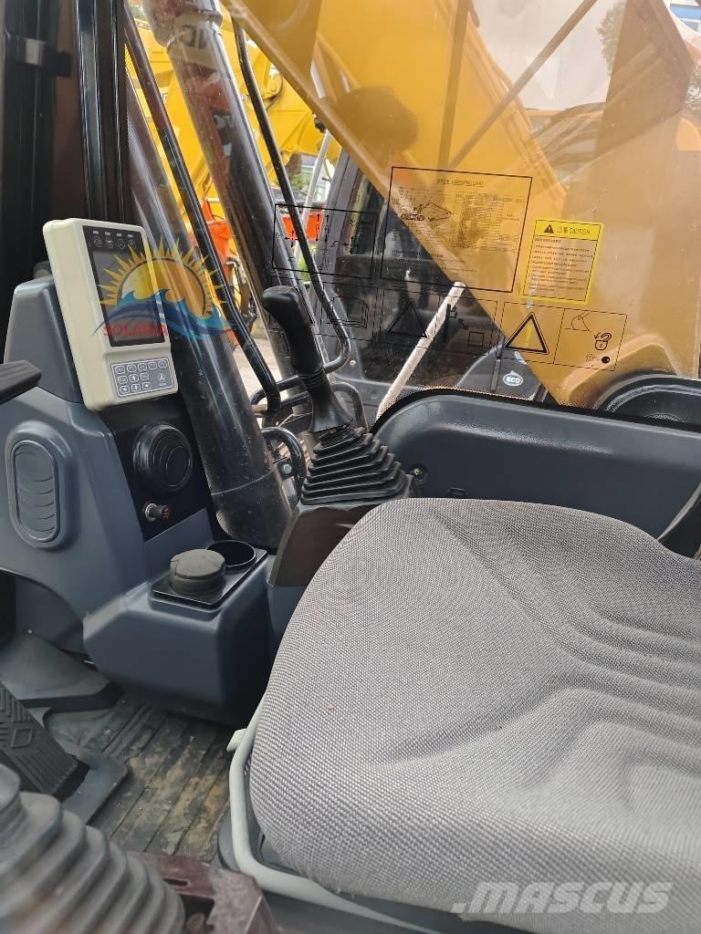Sany SY 215 C Гусеничні екскаватори