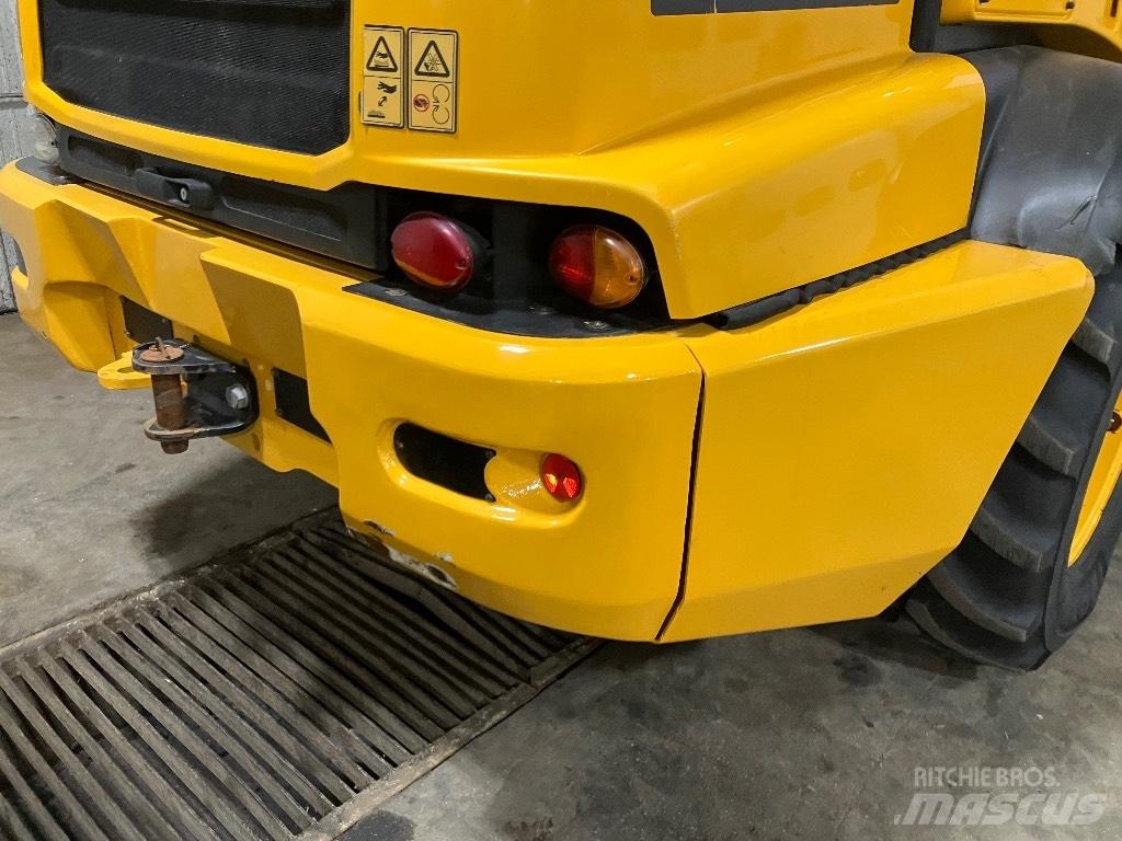 JCB TM 320 Фронтальні навантажувачі
