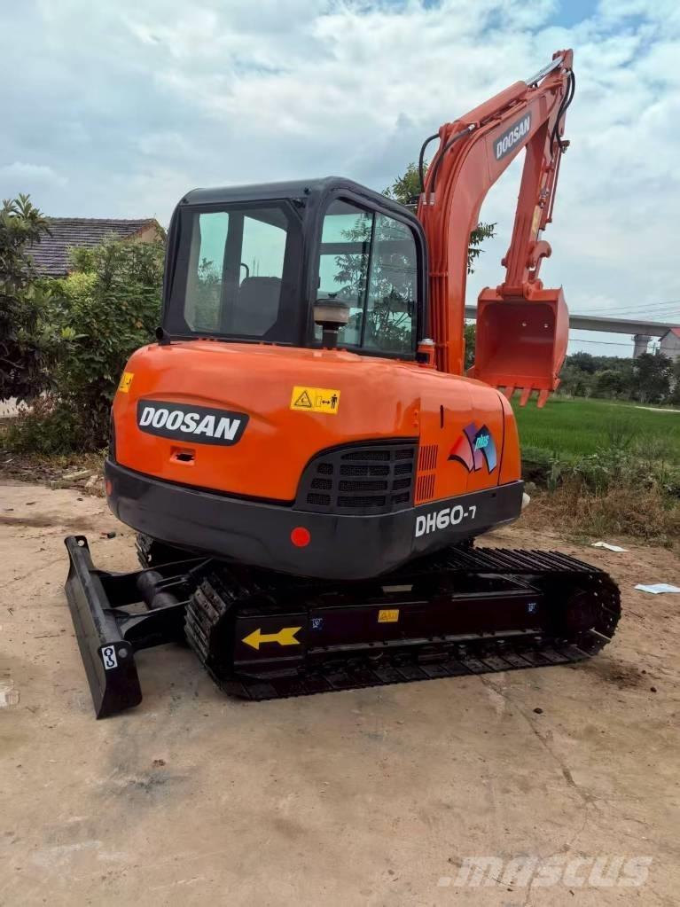 Doosan DH 60 Міні-екскаватори < 7т