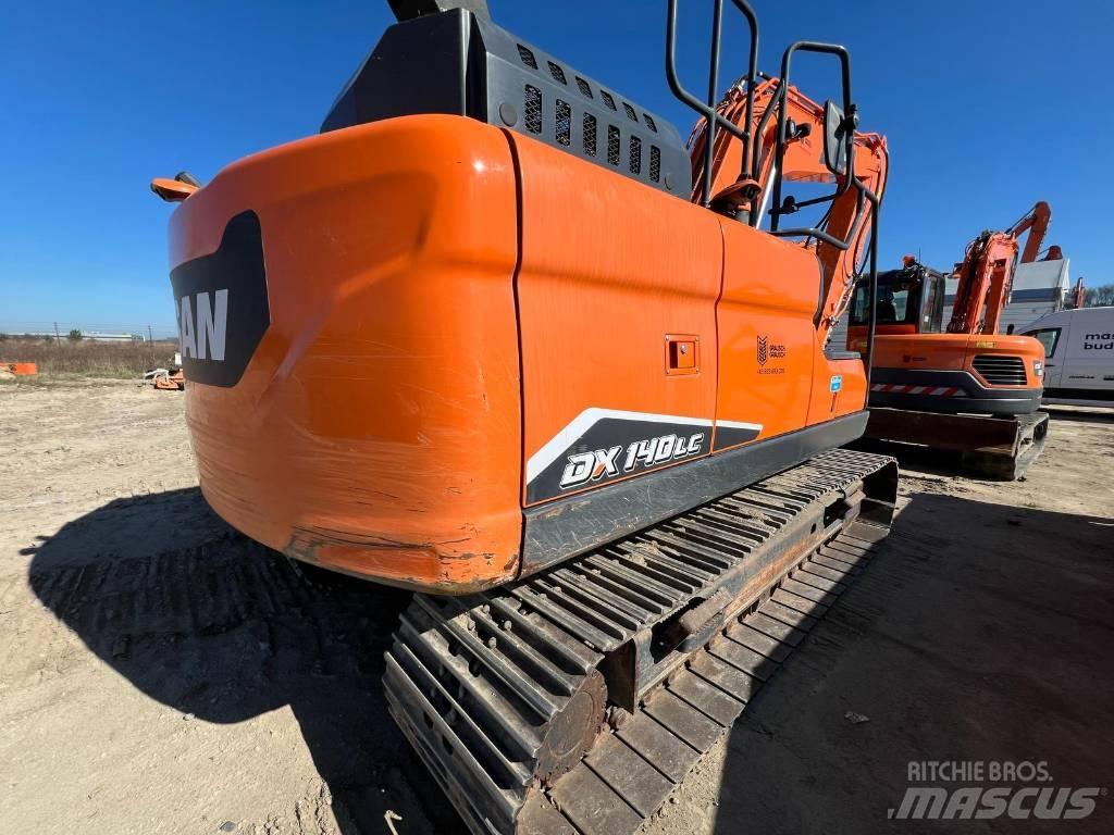 Doosan DX140LC-7 Гусеничні екскаватори
