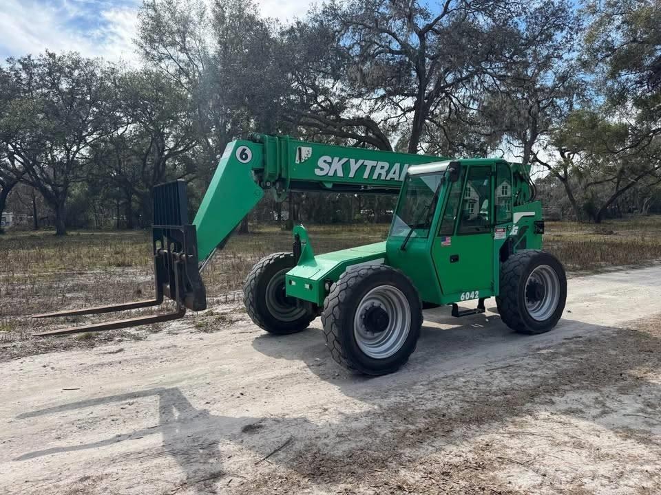 JLG 6042 Телескопічні навантажувачі