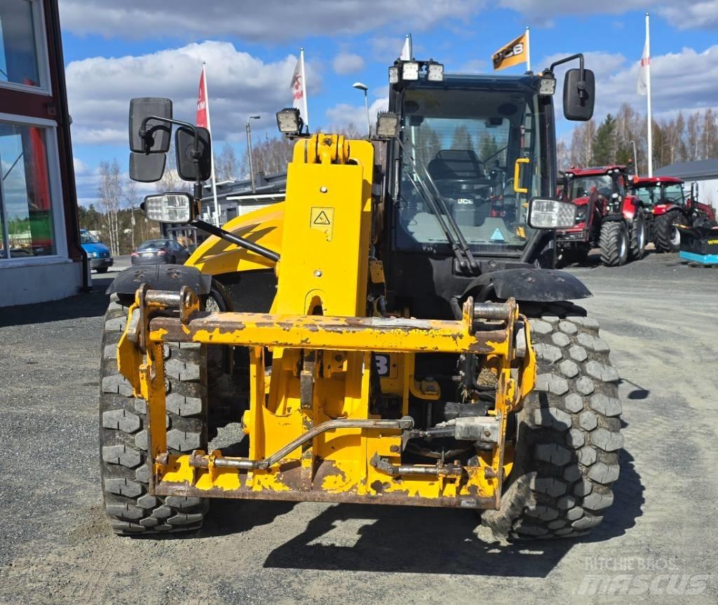 JCB 542-70 Телескопічний навантажувач