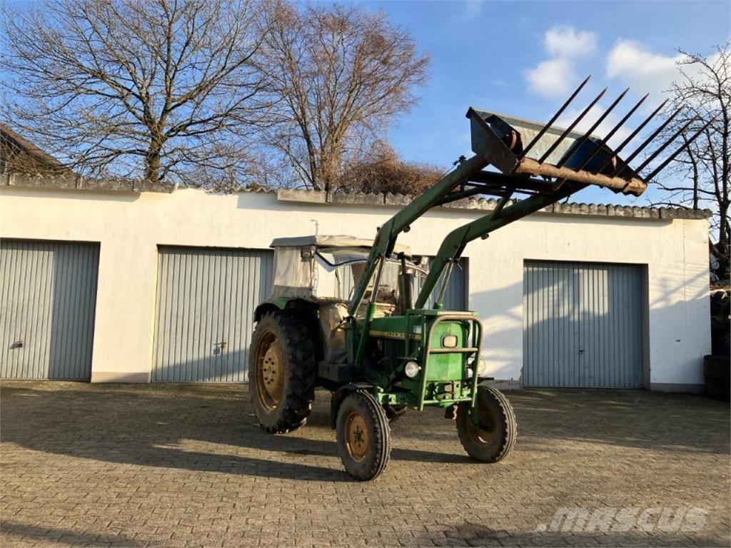 John Deere 1020 Трактори