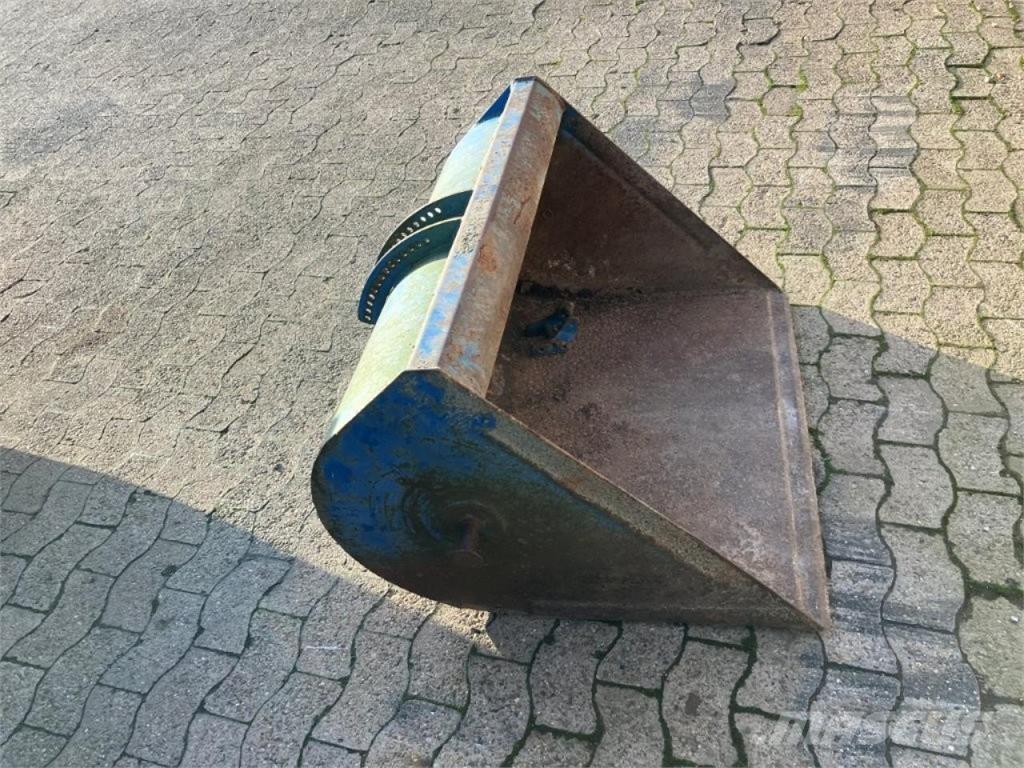 John Deere 1020 Трактори