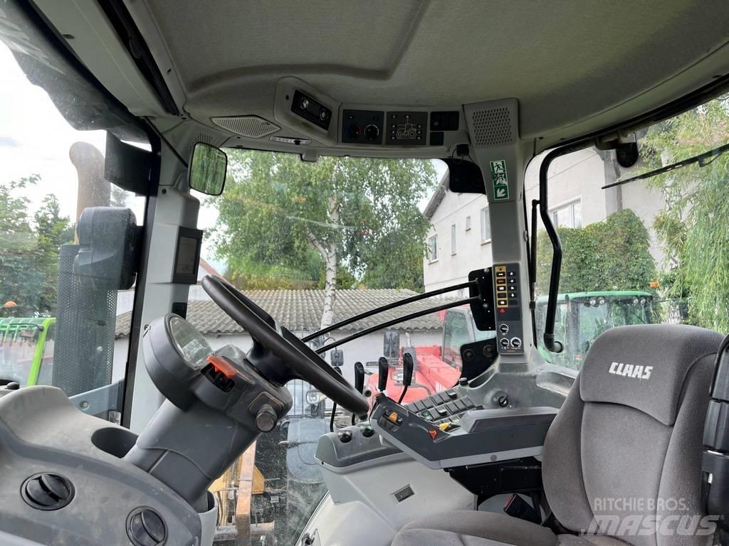 CLAAS AXION 800 CIS Трактори