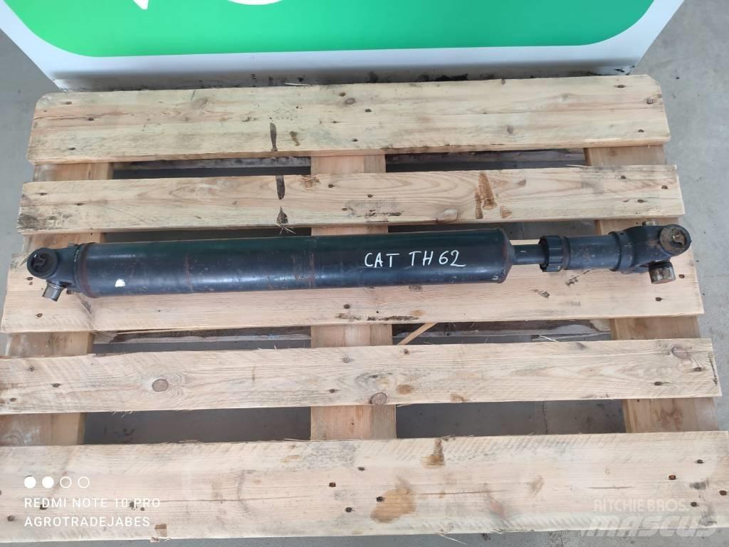 CAT TH63 drive shaft Осі