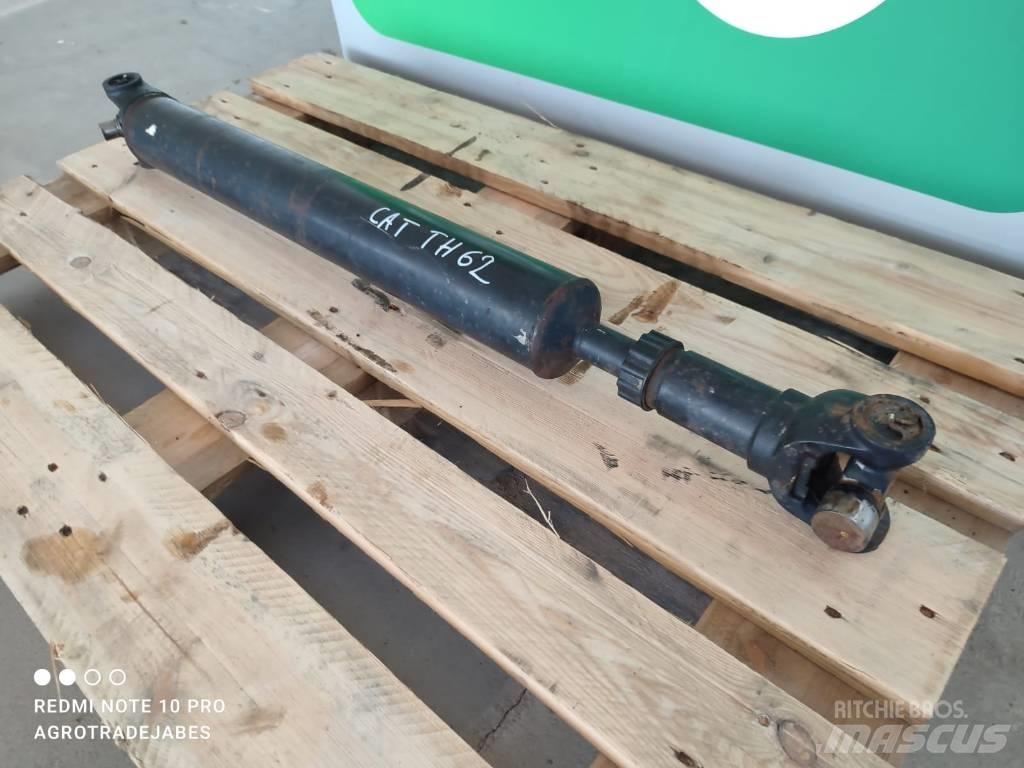 CAT TH63 drive shaft Осі