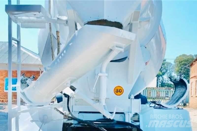 Fuso FJ 26-280 Вантажівки / спеціальні