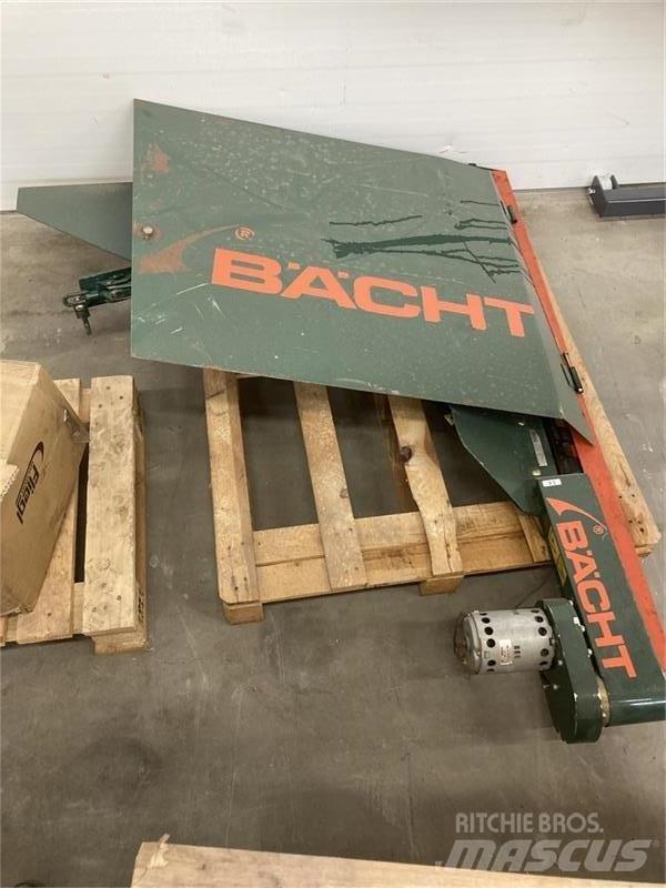 CLAAS BACHT SIDEKNIV Додаткове обладнання для збиральних комбайнів