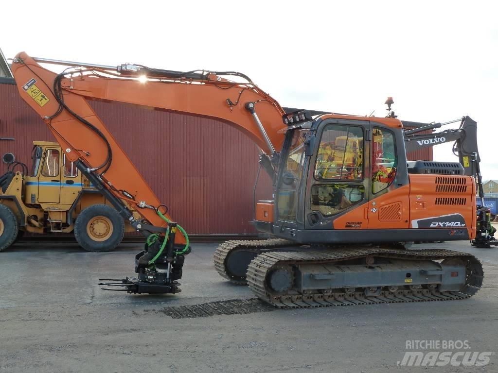 Doosan DX140LC-5 Гусеничні екскаватори