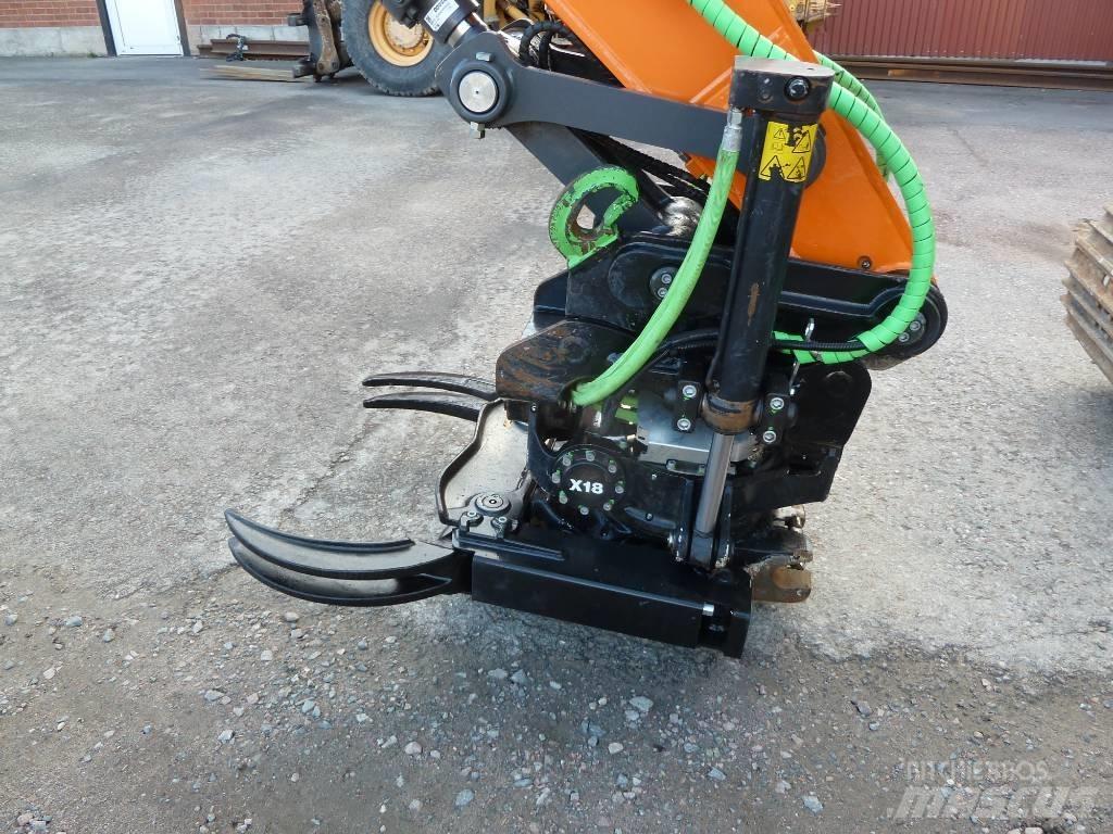 Doosan DX140LC-5 Гусеничні екскаватори