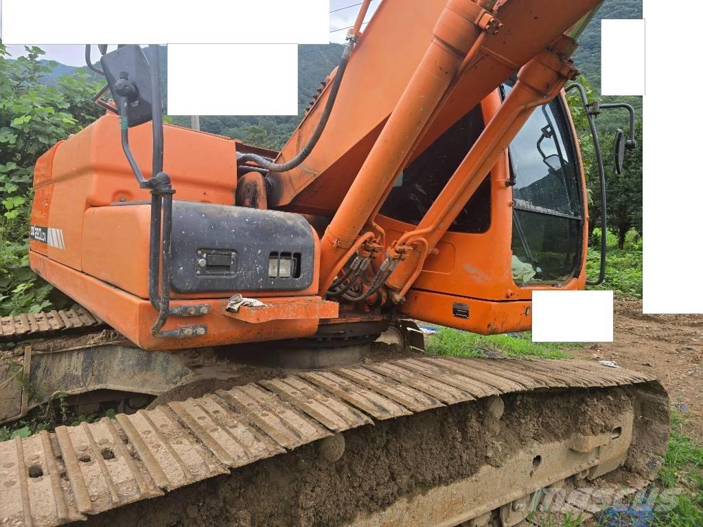 Doosan DX 220 LC-9 Гусеничні екскаватори