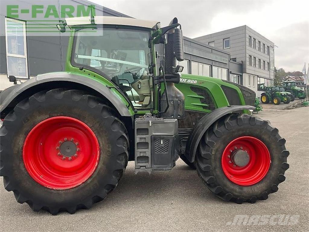 Fendt 828 vario Трактори