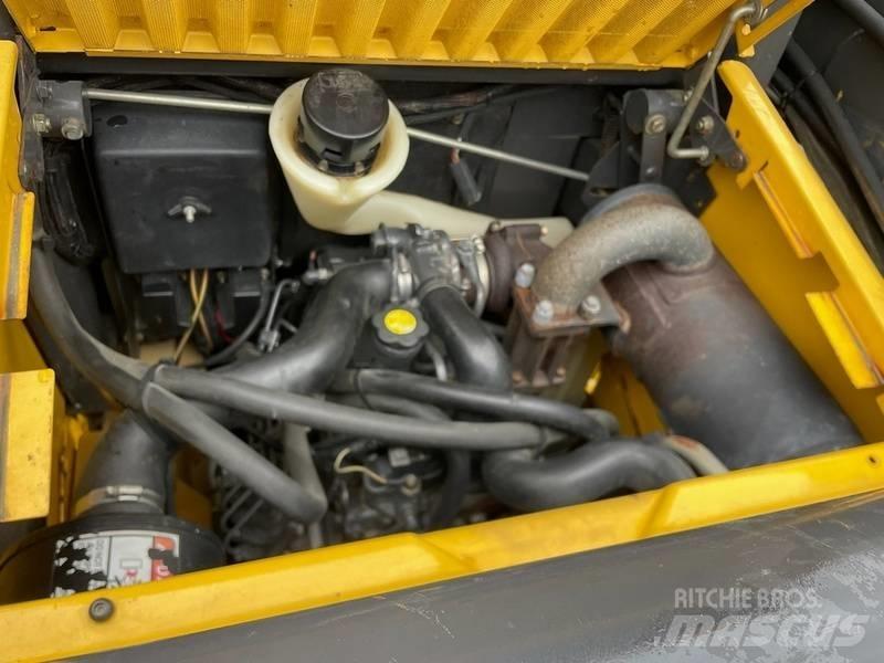 New Holland L 170 Міні-навантажувачі
