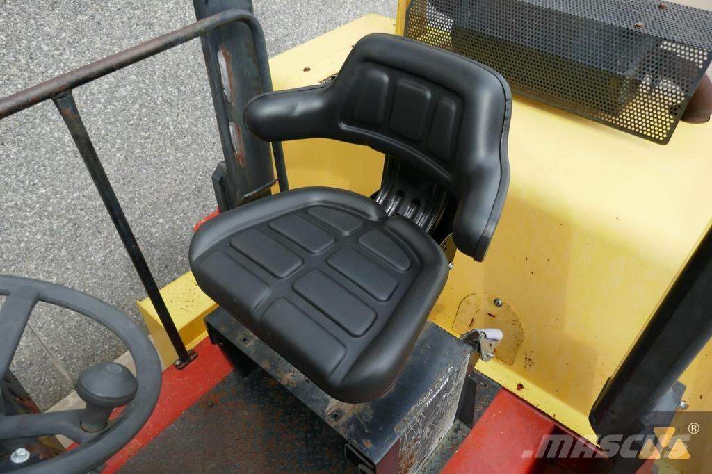 Dynapac CP142 Пневматичні катки