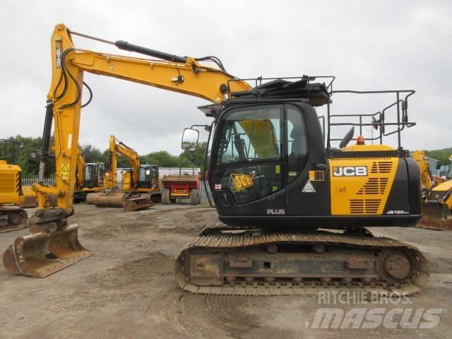 JCB JS130LC Plus+ Гусеничні екскаватори
