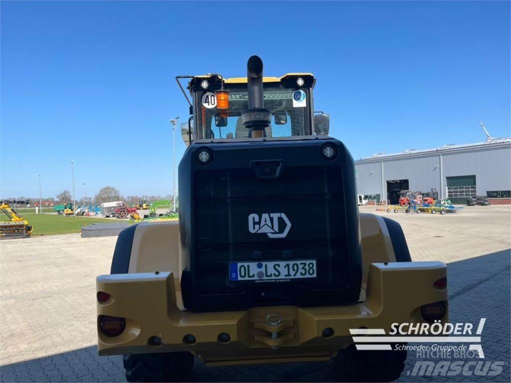 CAT 938 HL Фронтальні навантажувачі