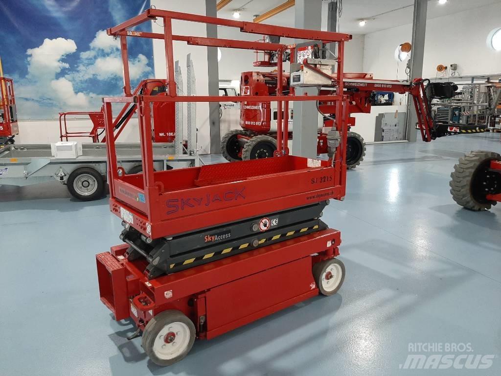 SkyJack SJIII 3215 Підйомники-ножиці