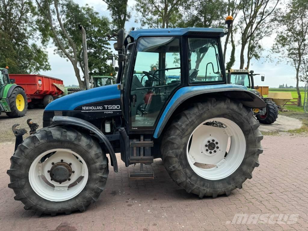 New Holland TS90 Трактори